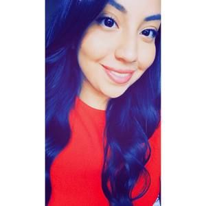 Meet your Posher, Damaris